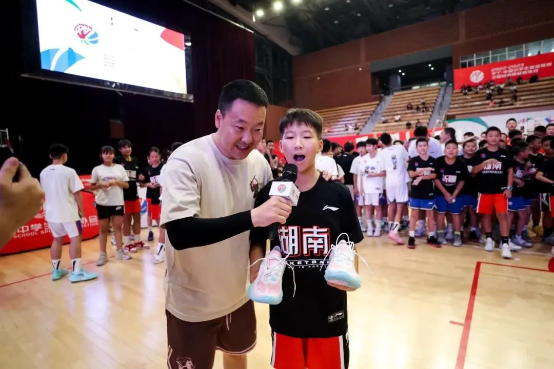 季后赛如何通过团队训练提升默契_0
